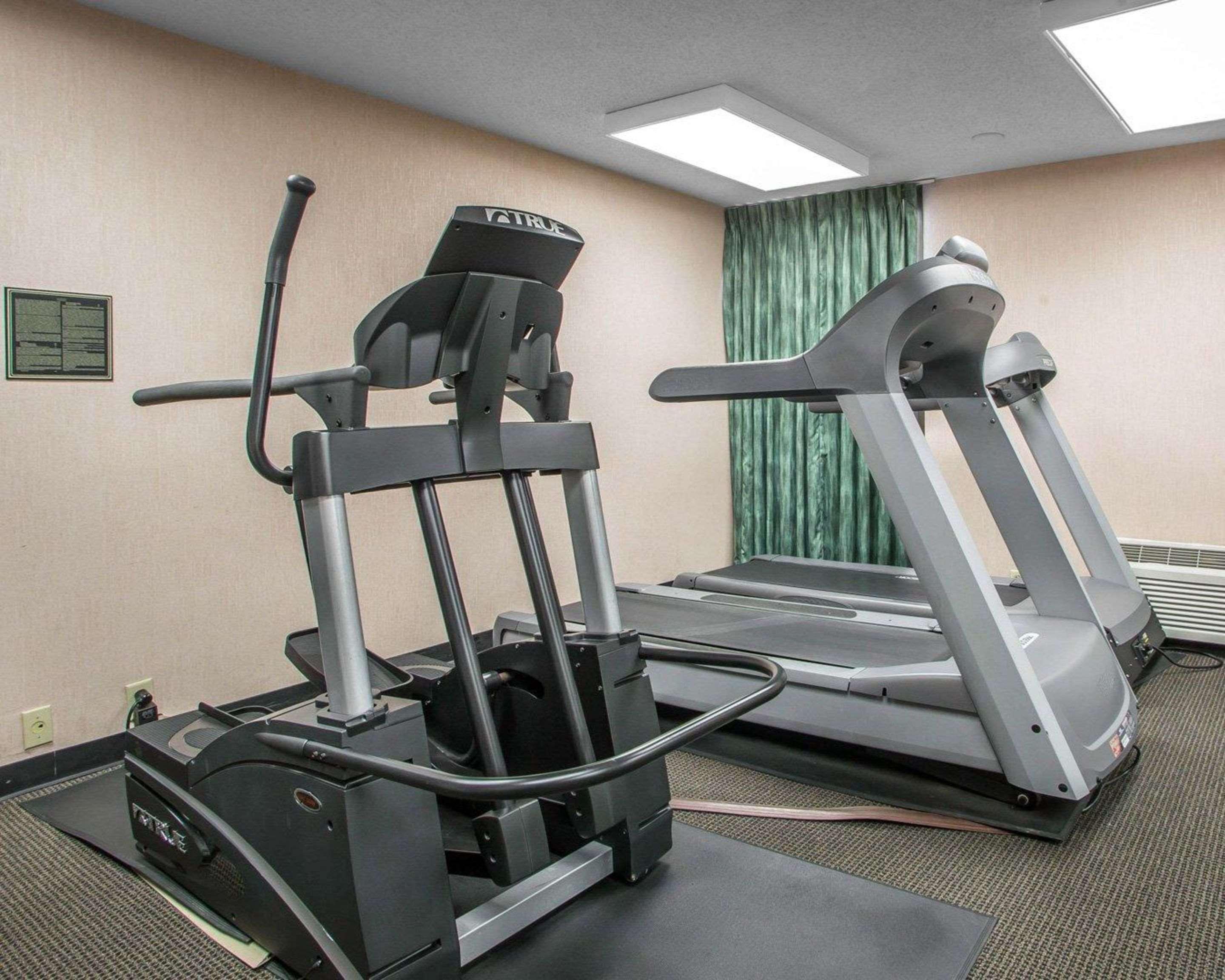 Quality Inn Schaumburg - Chicago Near The Mall Екстер'єр фото