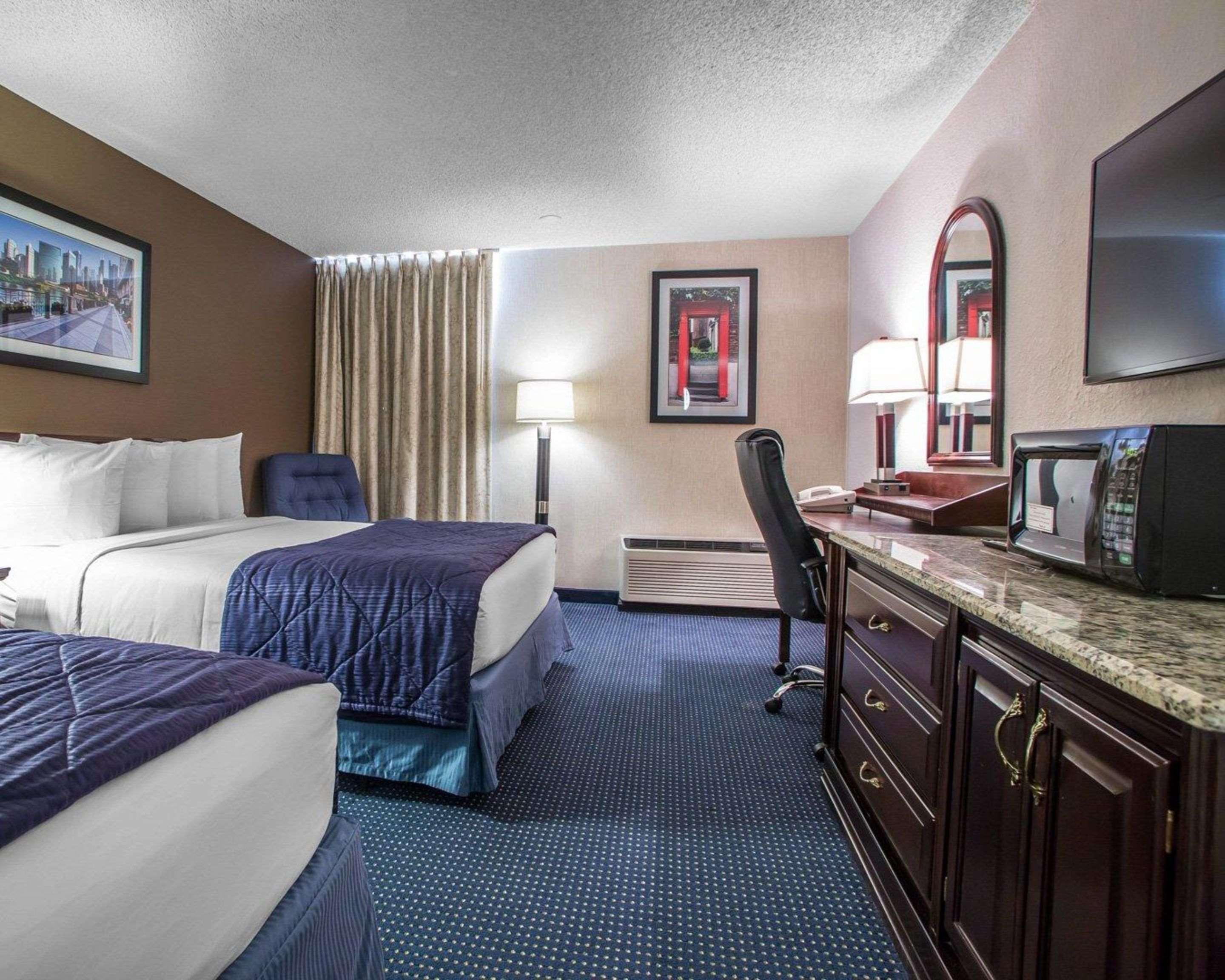 Quality Inn Schaumburg - Chicago Near The Mall Екстер'єр фото