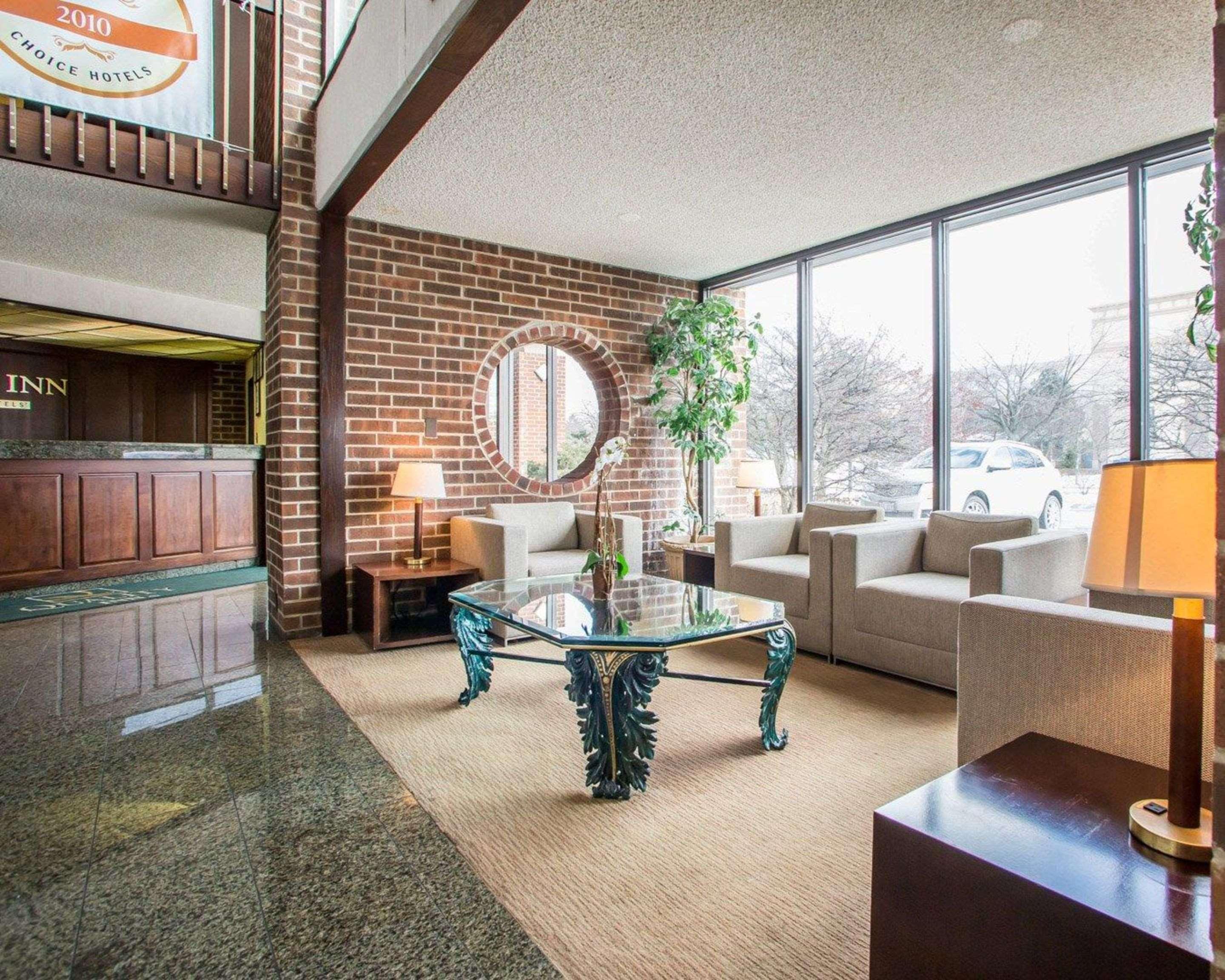 Quality Inn Schaumburg - Chicago Near The Mall Екстер'єр фото