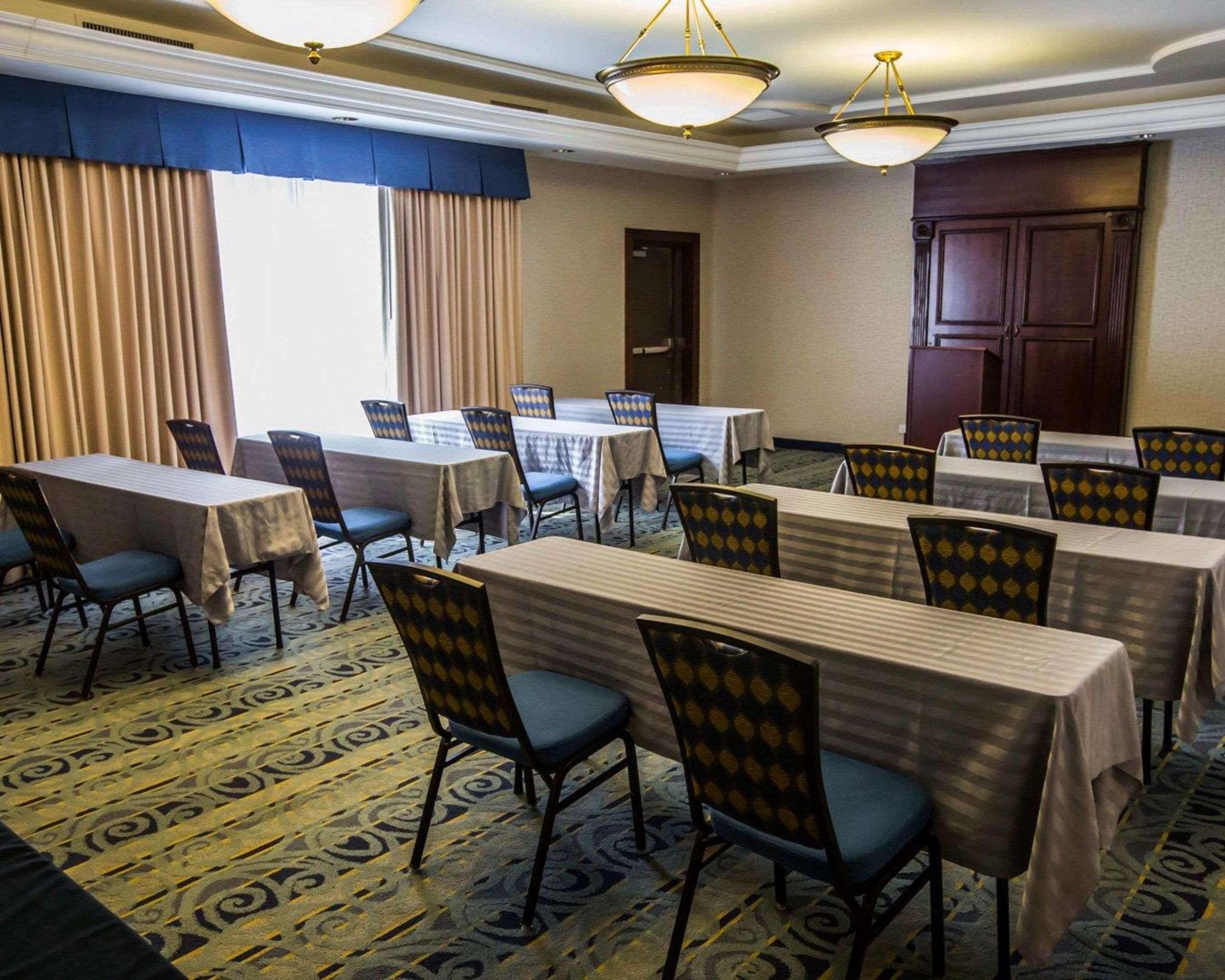 Quality Inn Schaumburg - Chicago Near The Mall Екстер'єр фото