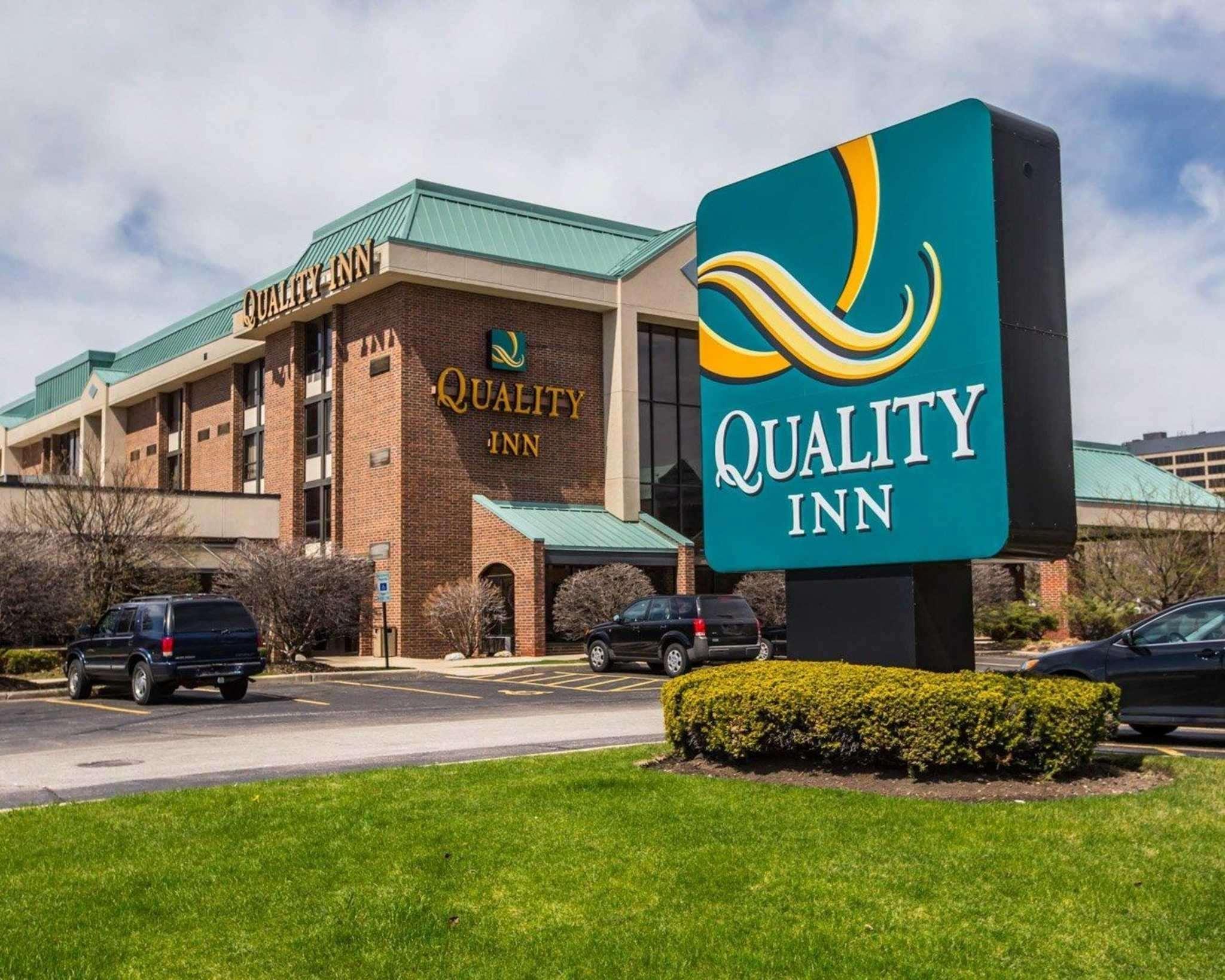 Quality Inn Schaumburg - Chicago Near The Mall Екстер'єр фото