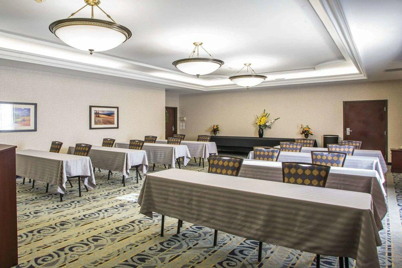 Quality Inn Schaumburg - Chicago Near The Mall Екстер'єр фото