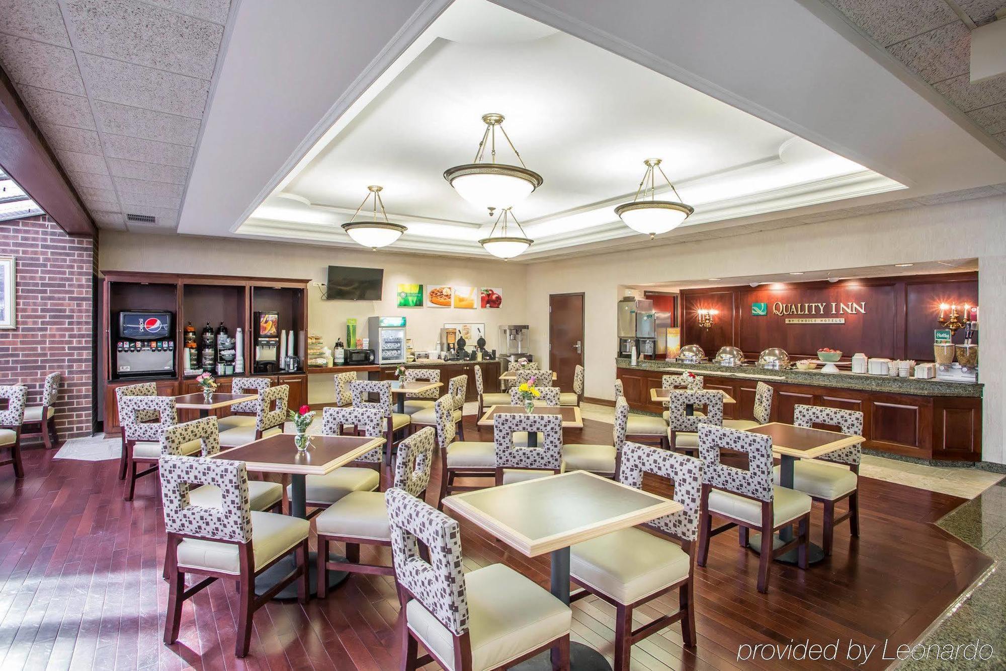 Quality Inn Schaumburg - Chicago Near The Mall Екстер'єр фото